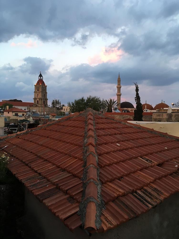 Auberge 32 Old Town Rhodes City Екстериор снимка